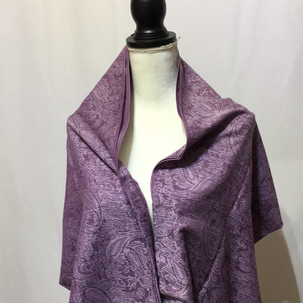 FOR YOUR EASE ONLY PURPLE TASSELS BRAND NEW SCARF